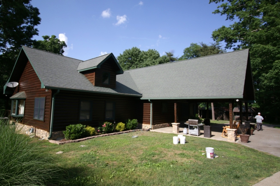 Log Home Caulking and Staining Log Home Repair 