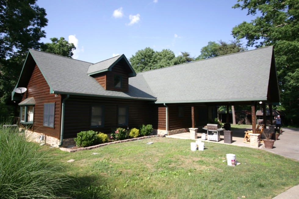 Log Home Caulking and Staining Log Home Repair 