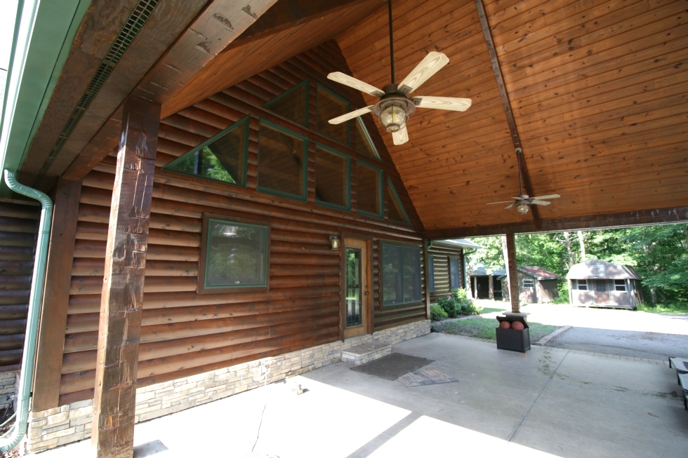 Log Home Caulking and Staining Log Home Repair 