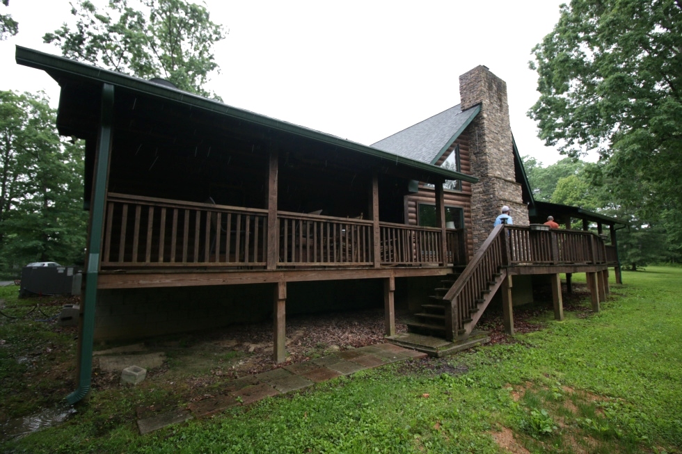 Log Home Chinking and Staining Log Home Repair 