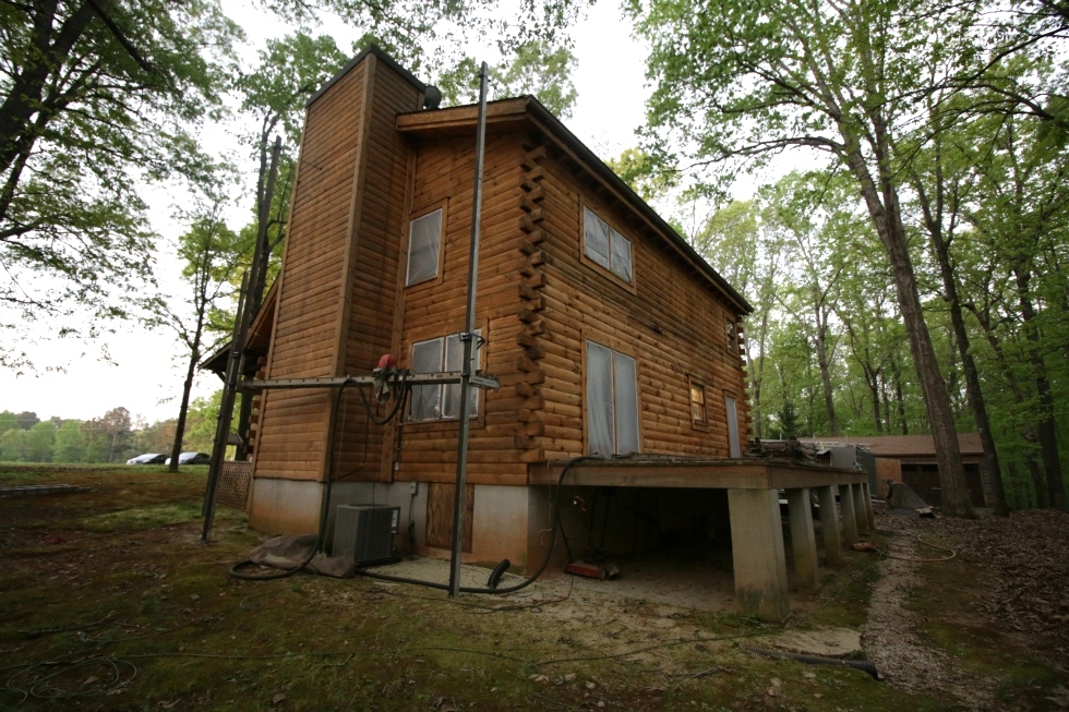 Log Home Restoration | Media Blasting A Log Home Log Home Repair 