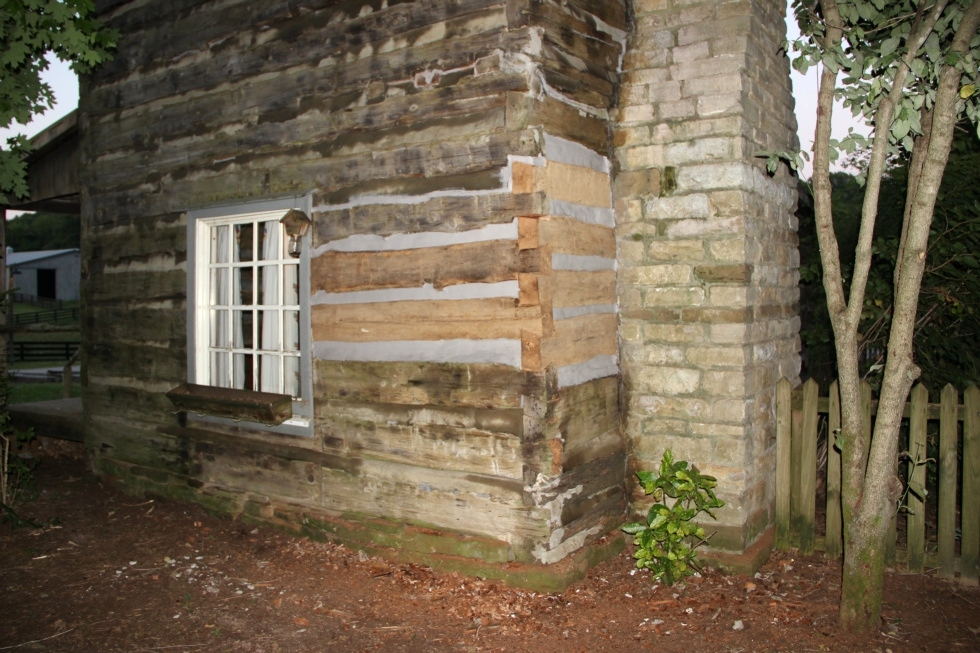 Log Chinking and Log Replacement Log Home Repair 