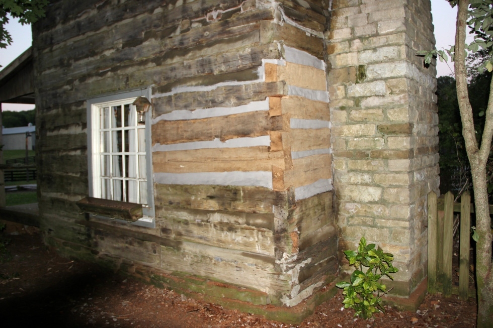 Log Chinking and Log Replacement Log Home Repair 