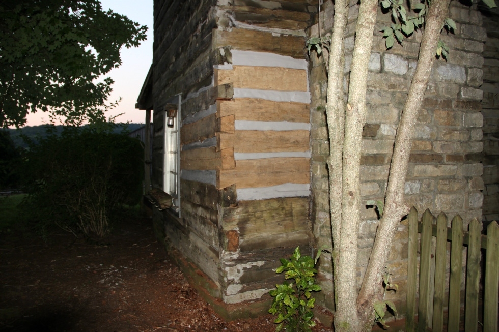 Log Chinking and Log Replacement Log Home Repair 