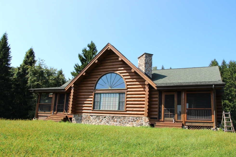 Log Home Caulking and Sealing Log Home Repair 