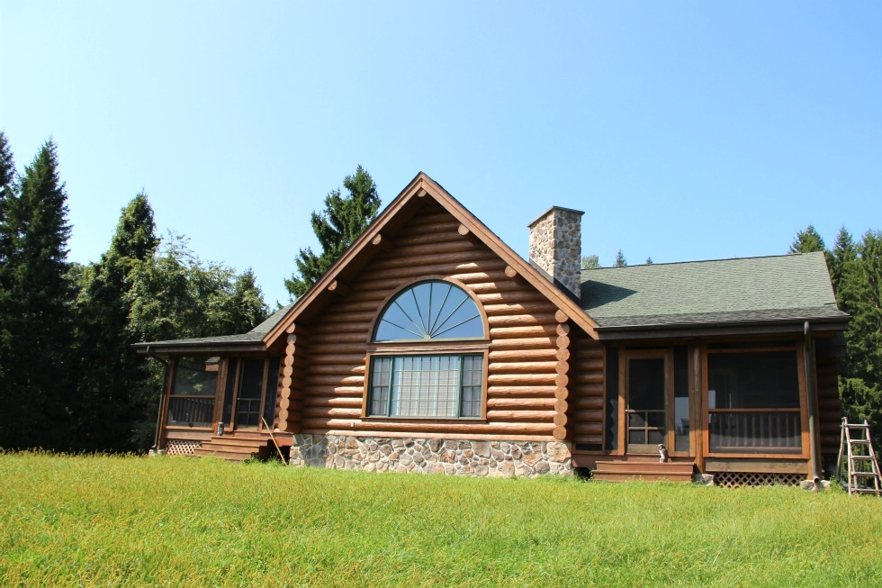 Log Home Caulking and Sealing Log Home Repair 