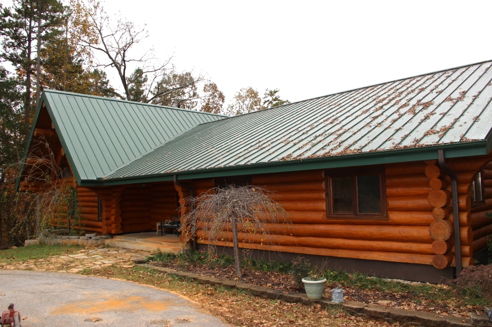 Log Home Sealing and Log home staining Log Home Repair 