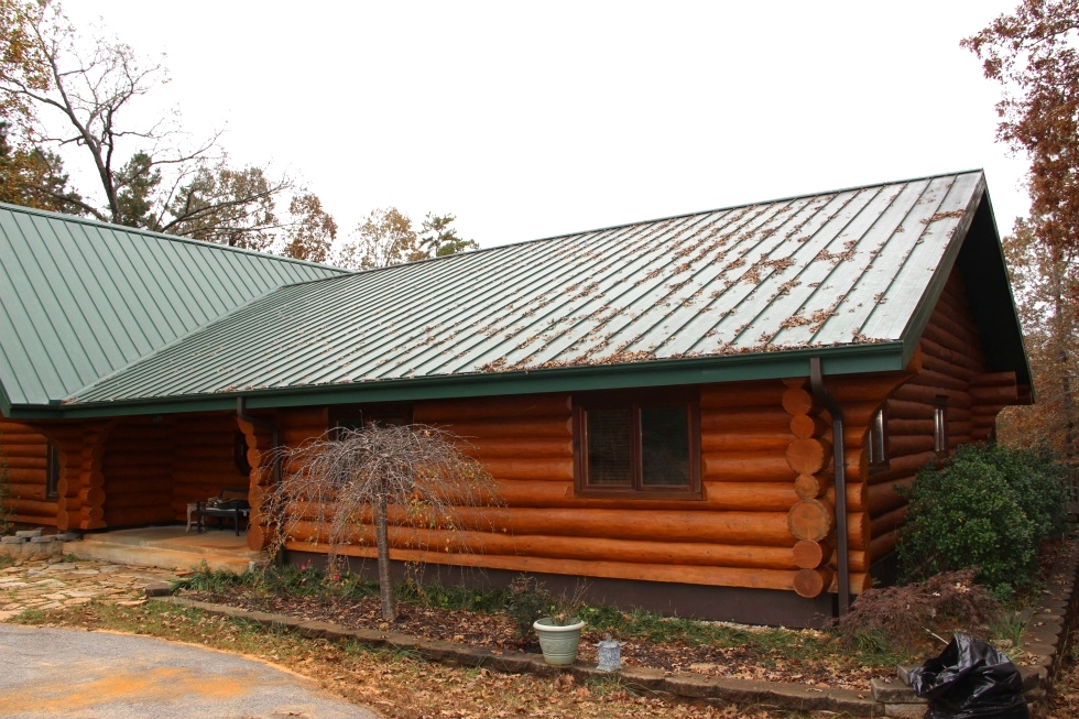 Log Home Sealing and Log home staining Log Home Repair 