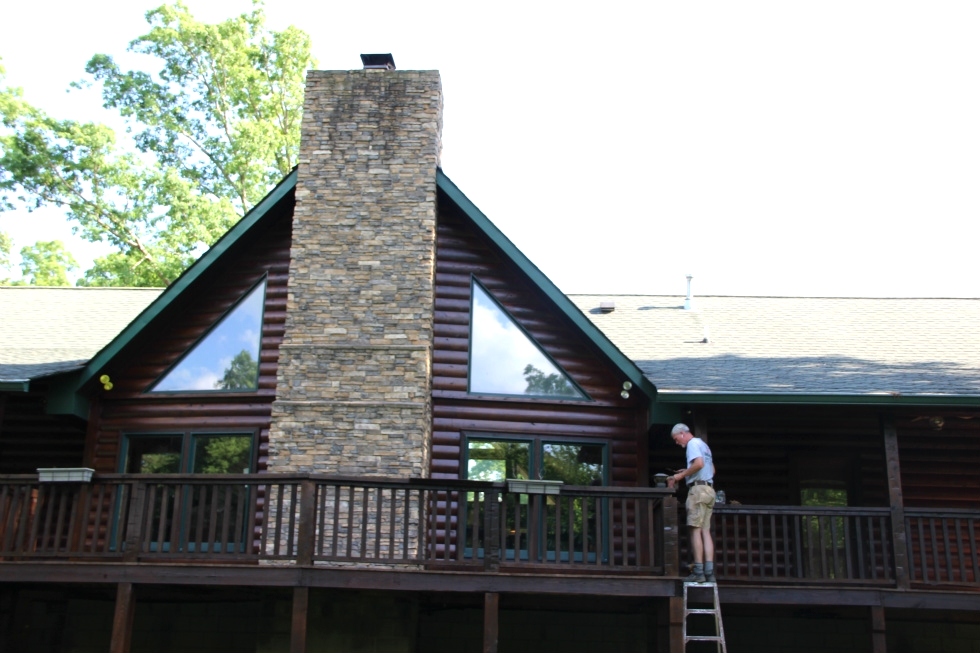 Log Cabin Restoration | Log Cabin Wash, Caulking And Staining  Log Home Repair 