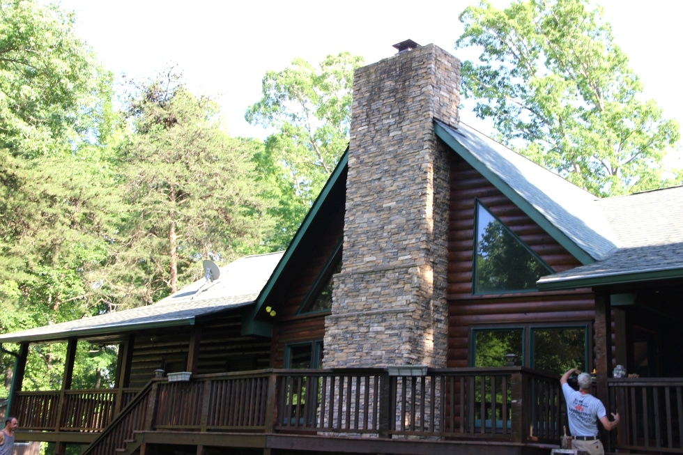 Log Cabin Restoration | Log Cabin Wash, Caulking And Staining  Log Home Repair 