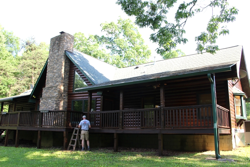 Log Cabin Restoration | Log Cabin Wash, Caulking And Staining  Log Home Repair 