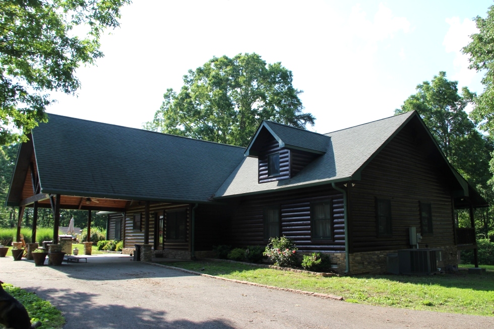 Log Cabin Restoration | Log Cabin Wash, Caulking And Staining  Log Home Repair 