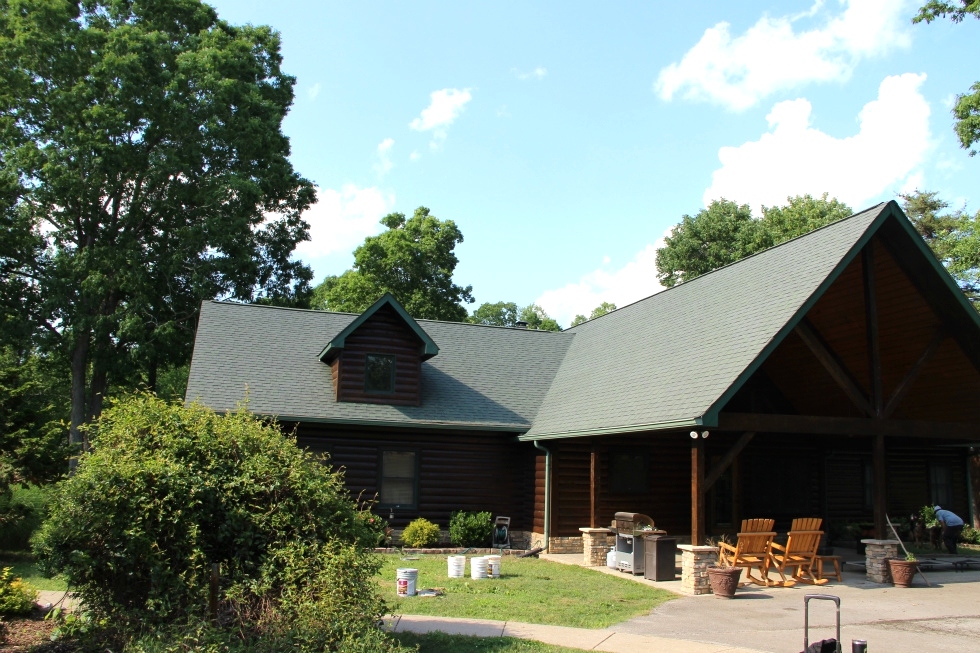 Log Cabin Restoration | Log Cabin Wash, Caulking And Staining  Log Home Repair 