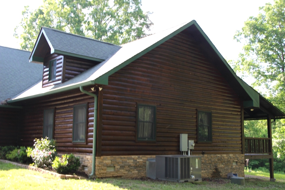 Log Cabin Restoration | Log Cabin Wash, Caulking And Staining  Log Home Repair 