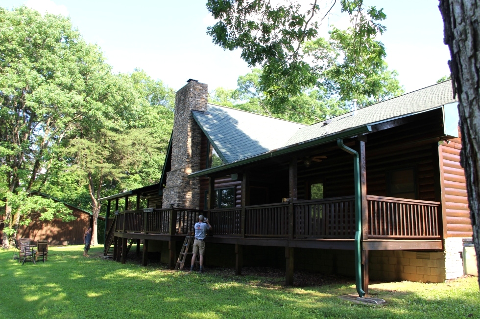 Log Cabin Restoration | Log Cabin Wash, Caulking And Staining  Log Home Repair 