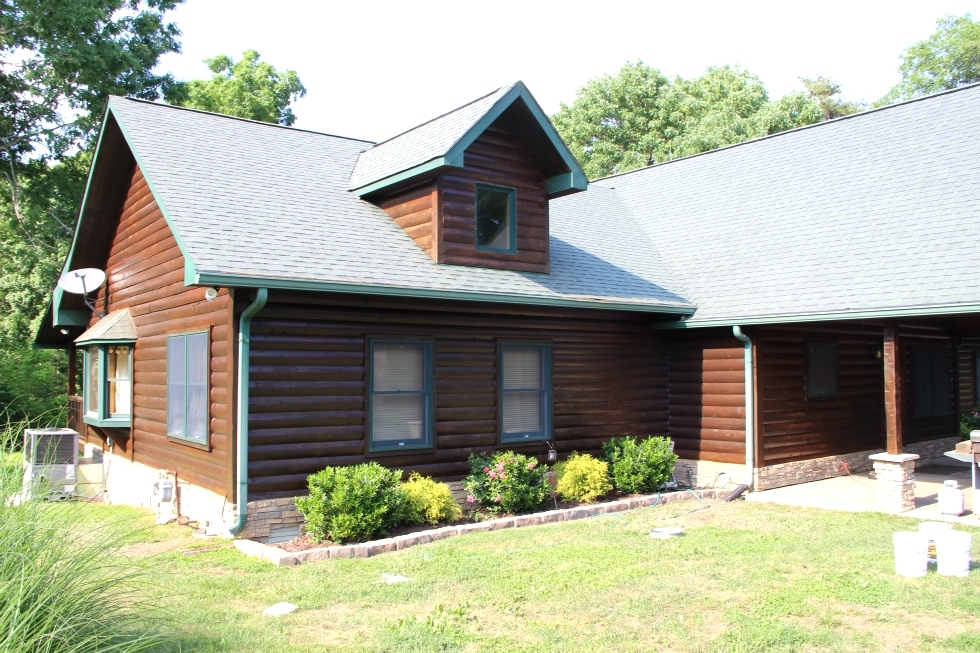 Log Cabin Restoration | Log Cabin Wash, Caulking And Staining  Log Home Repair 