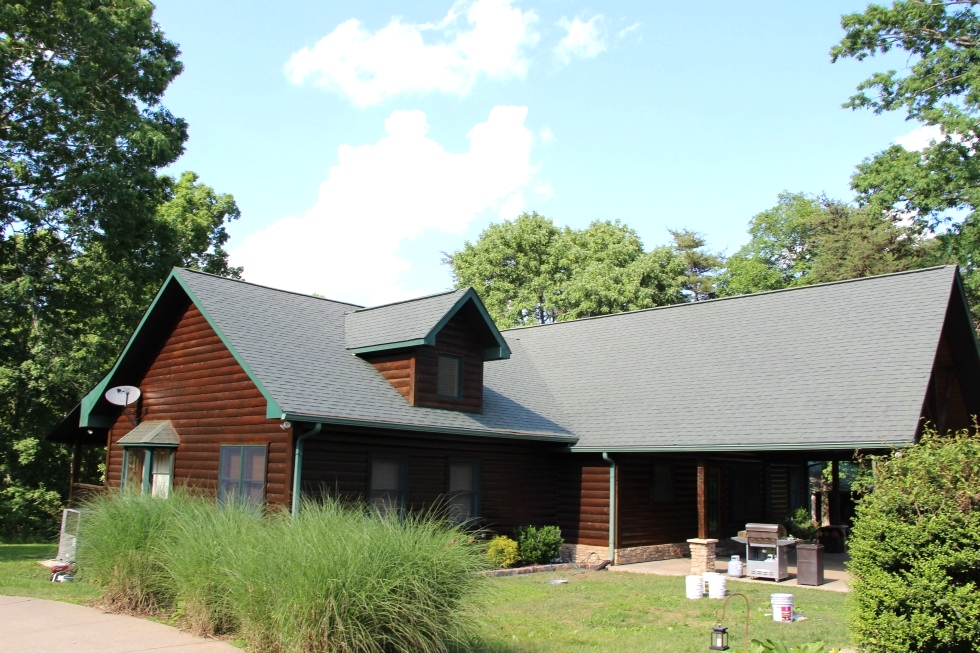 Log Cabin Restoration | Log Cabin Wash, Caulking And Staining  Log Home Repair 