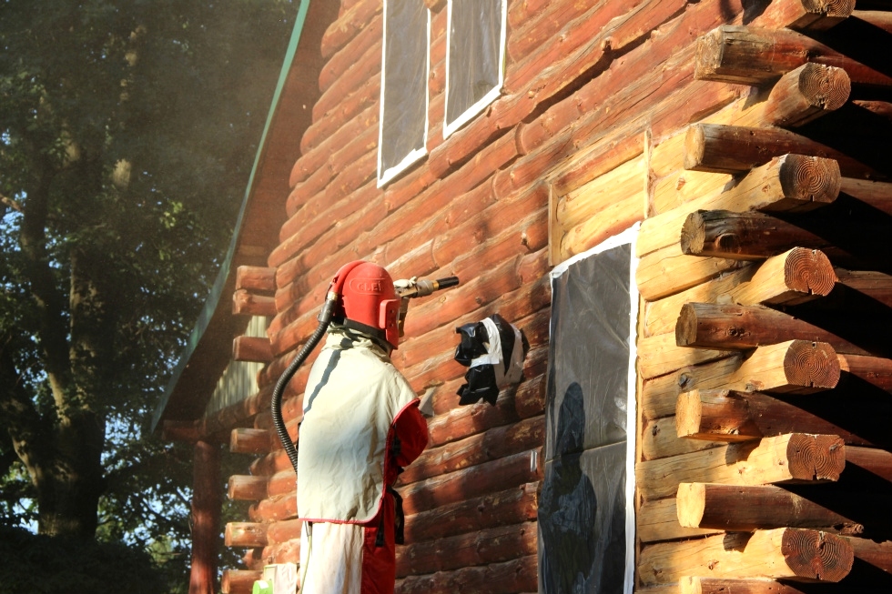 Log Home Restoration | Log Home Media Blasting Log Home Repair 